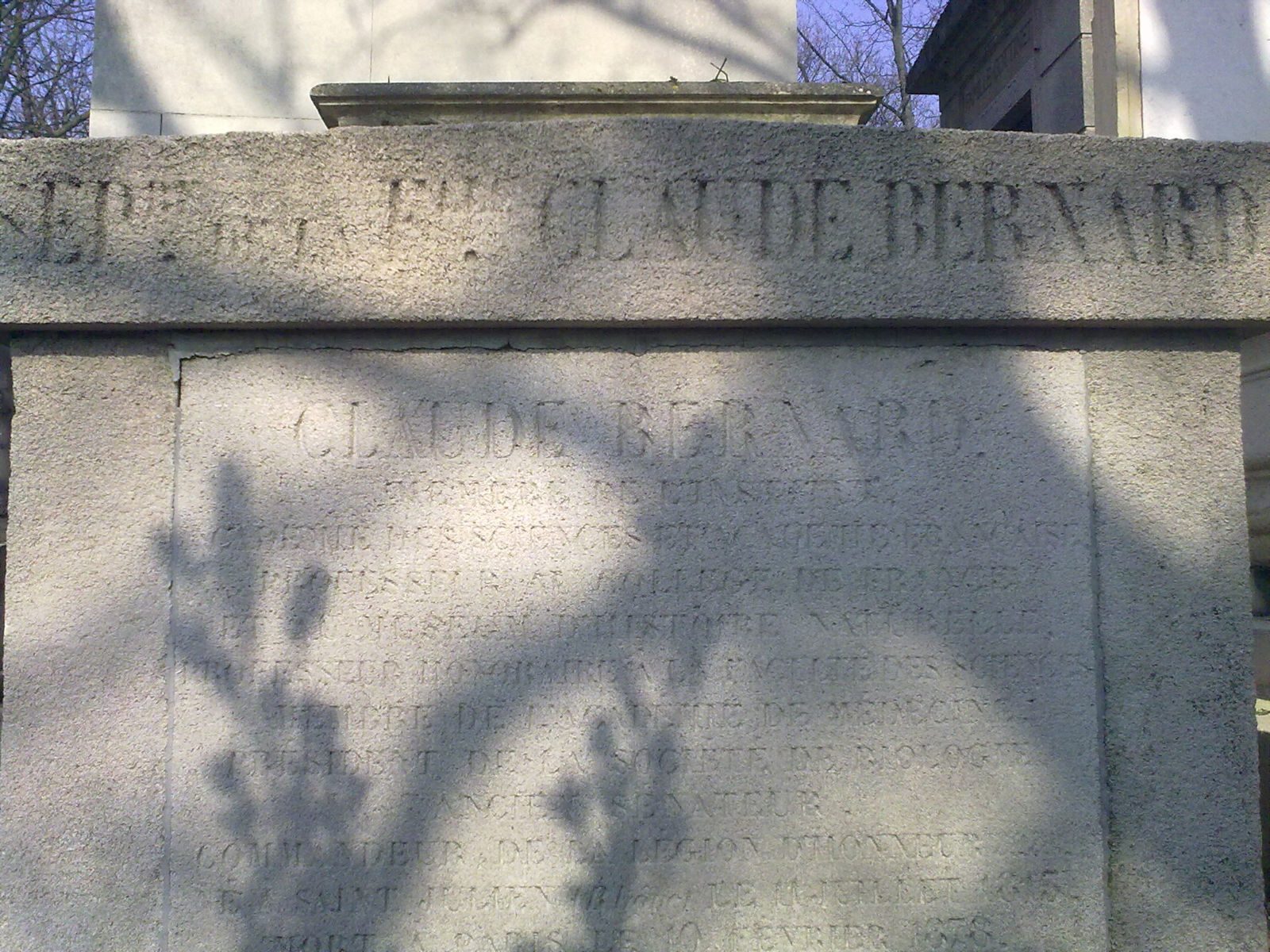 Claude Bernard's tomb, Paris (3).jpg